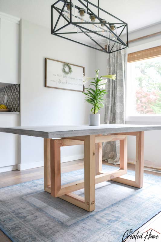 Featured image of post Modern Kitchen Tables For Small Spaces - This dinette set provides not only style small modern kitchen with a compact dining set and multicolor plates decoration installed on the wall above.