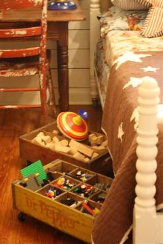 Underbed crate storage