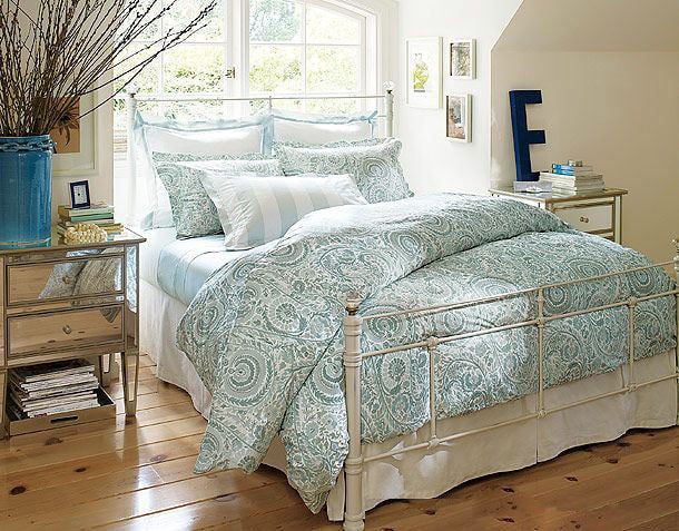 Small Bedroom Makeovers Ohmeohmy Blog