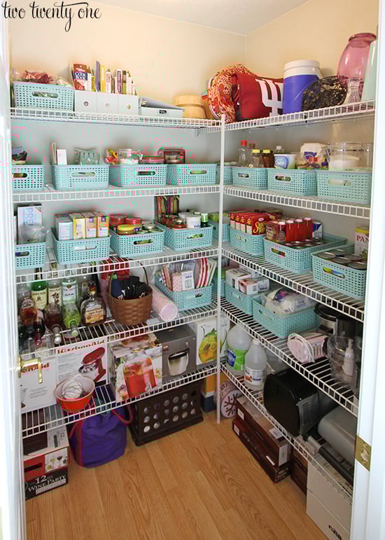 organized-pantry