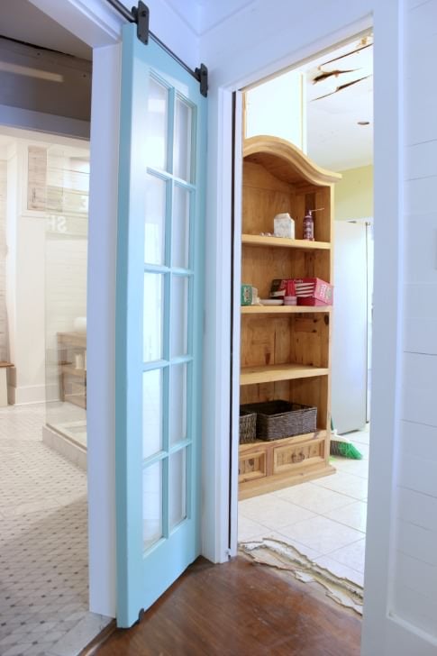 closet-doors-view-to-kitchen