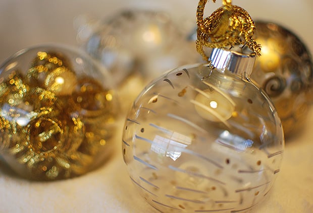 Easy DIY Paint Pen Christmas Ornaments