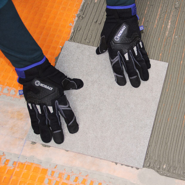 install-floor-tile-install-step1