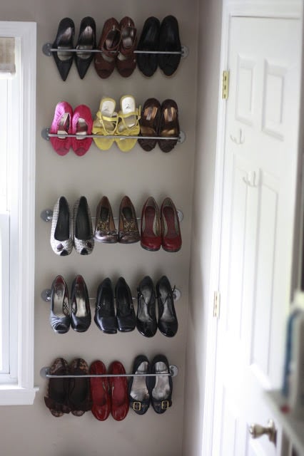 https://www.ohmeohmyblog.com/wp-content/uploads/2015/12/Shoe-storage-projects-5.jpg