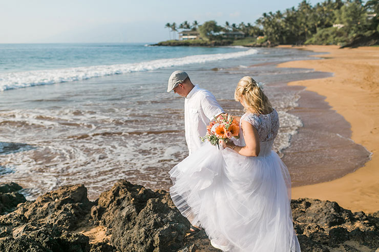 A Beautiful & Intimate Wedding on the Beaches of Maui