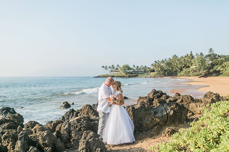 A Beautiful & Intimate Wedding on the Beaches of Maui