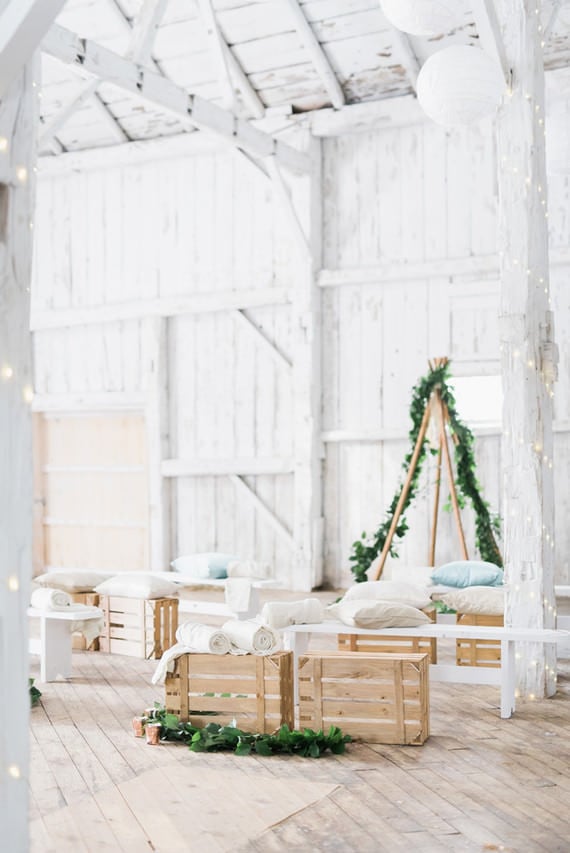 Rustic & Barn Weddings DIY Wedding Decor • OhMeOhMy Blog