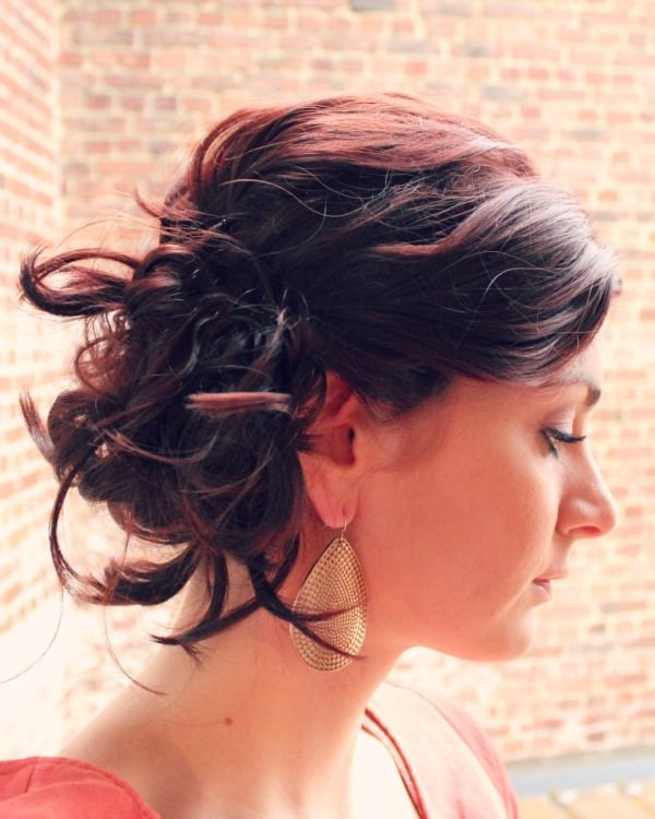 28 Easy Bun Hairstyles You Can Create Yourself