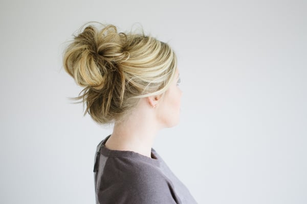 4 Trendy Mess Bun Hairstyles Perfect for Weddings!