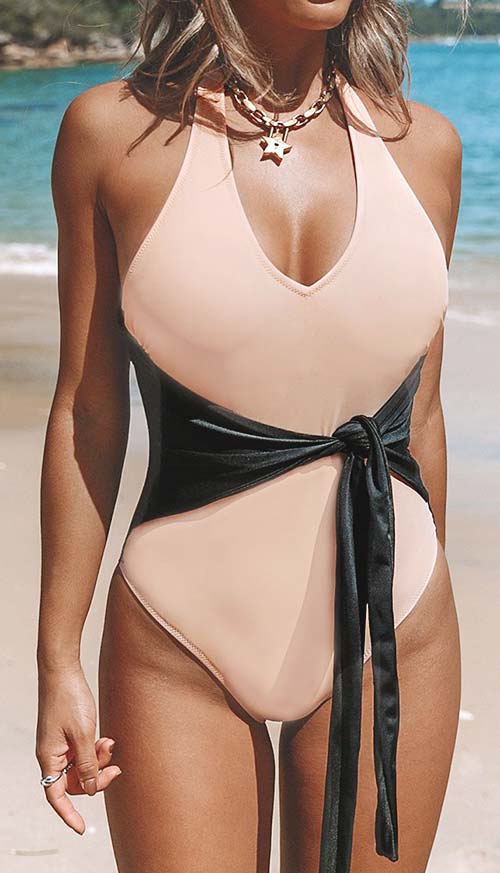 Cupshe Swimwear Review DropDead Bathing Suits Under 30 • OhMeOhMy Blog