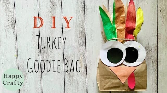 Picture of turkey gift bag with "Diy turkey goodie bag" Text overlay