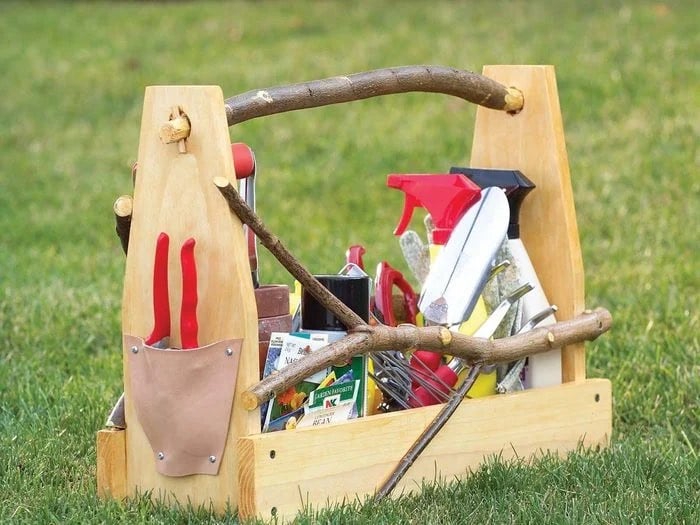 DIY Garden caddy Father's Day gift
