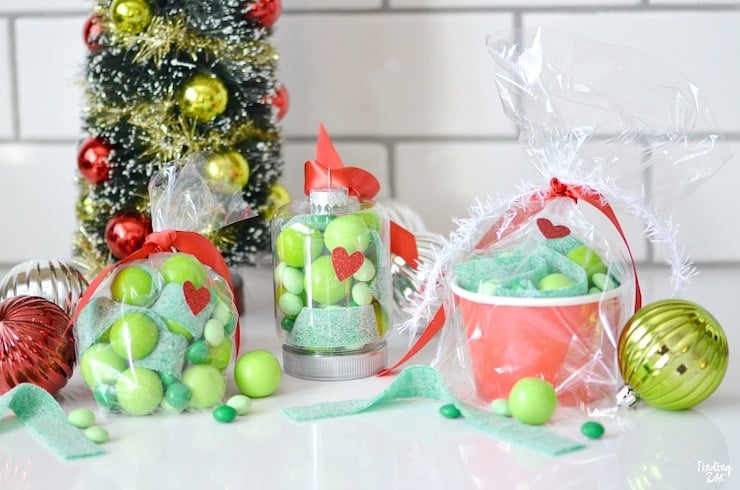 grinch themed candy bags as christmas party favors